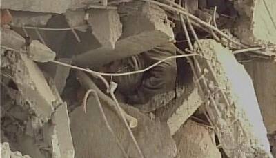 7 dead as under-construction building collapses in Kanpur's Jajmau area - PICS