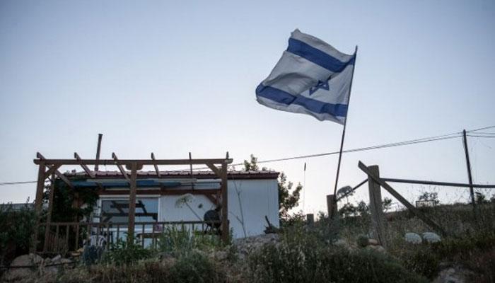 Israeli police push to evict illegal settlers from synagogue Israeli police push to evict illegal settlers from synagogue