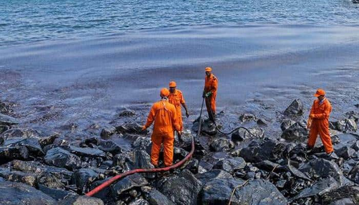 Environmental concerns raised as Chennai&#039;s oil spill spreads despite clean-up effort