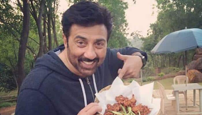 Sunny Deol’s ‘T-shirt quote’ tweet is the funniest thing you will see today