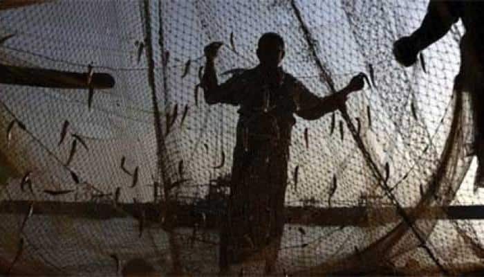 Sri Lankan Navy apprehends 10 Indian fishermen, seizes boat