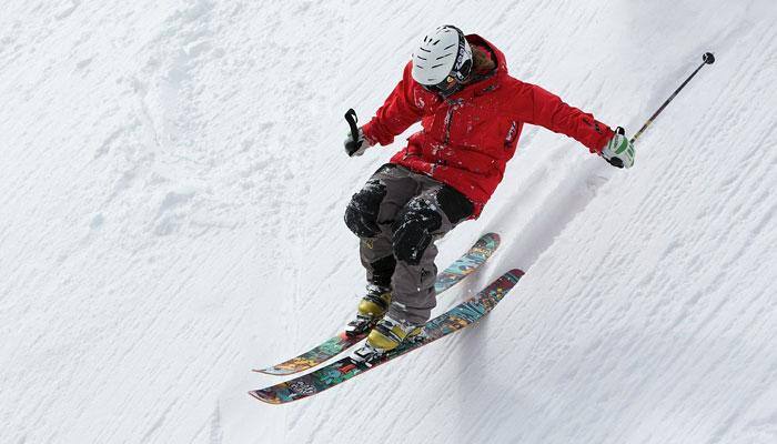 Manali skiers claim to build India's first igloo