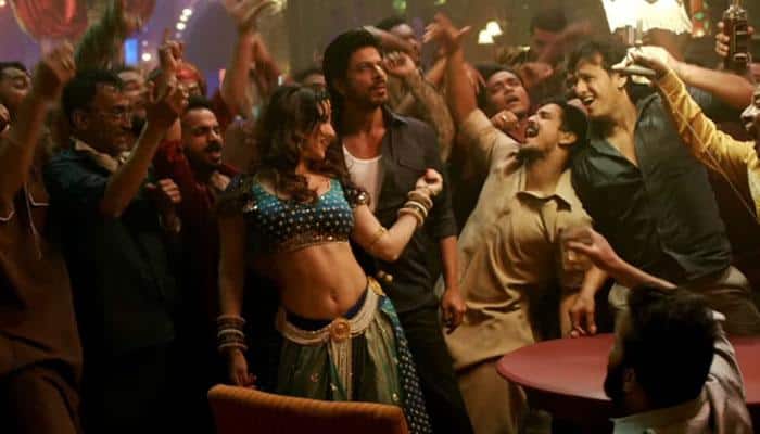 Raees: Sunny Leone sizzles in making of 'Laila Main Laila' song! 