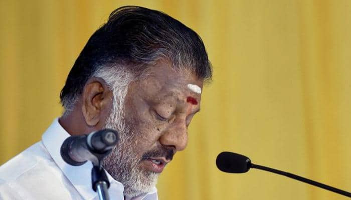 Three more MPs supports O Panneerselvam