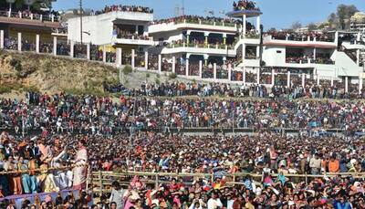 People gather on rooftops to listen to PM Narendra Modi in Uttarakhand - Watch video