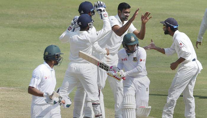 250th Test wicket: Bangladesh captain Mushfiqur Rahim signs &#039;Milestone Match ball&#039; for R Ashwin