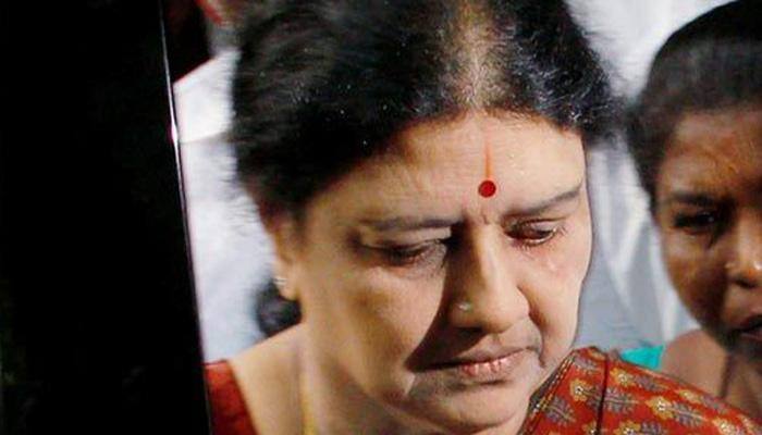 DA case: Sasikala surrenders after SC declines plea for more time, sent to Bengaluru central jail