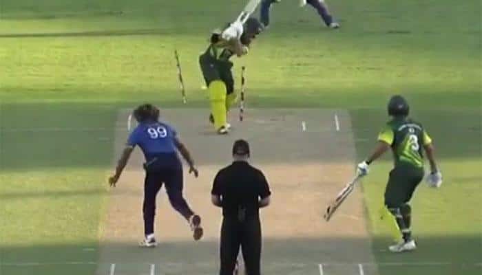 WATCH: Lasith Malinga destroys Aussie batsman&#039;s stumps on T20 comeback with unplayable ball