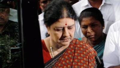 Cyanide Mallika - Sasikala shares a wall with her in Bengaluru prison