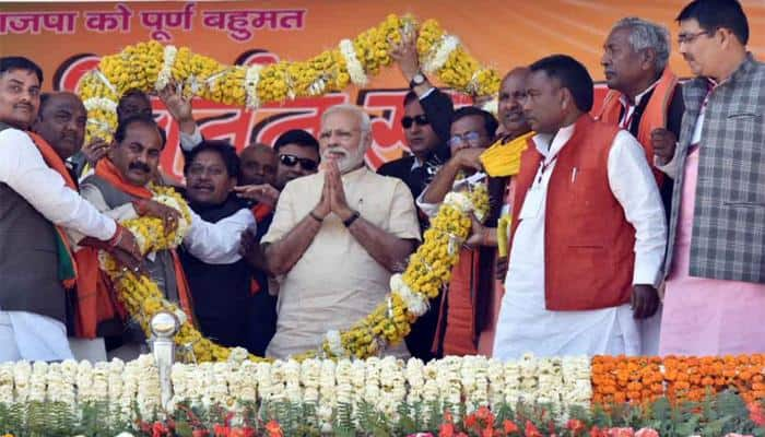 SP, BSP want a hung House in UP so they can have bargaining power, says PM Modi