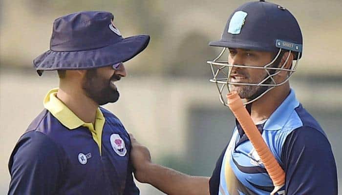 MS Dhoni fulfills Parvez Rasool's wish, shares 'priceless' tips with J&amp;K players in dressing room