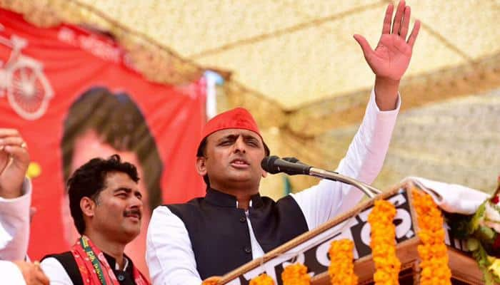 Election Commission issues show cause notice to Akhilesh Yadav for bribery remark