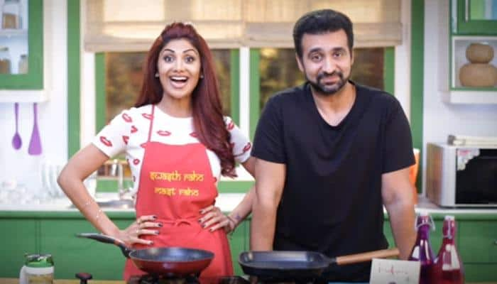 Women’s Day 2017: Raj Kundra cooks Sunny Side Eggs for wife Shilpa Shetty – Watch 