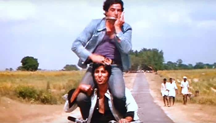 Anushka Sharma solves mystery, reveals why Dharmendra sat on Amitabh Bachchan&#039;s shoulders in &#039;Sholay&#039;