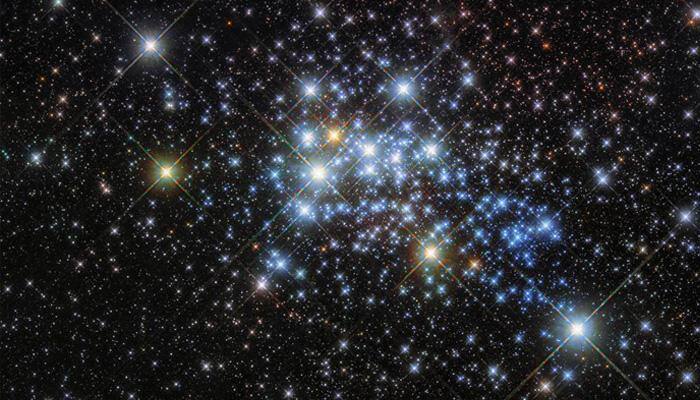 NASA&#039;s Hubble reveals a remarkable galactic hybrid