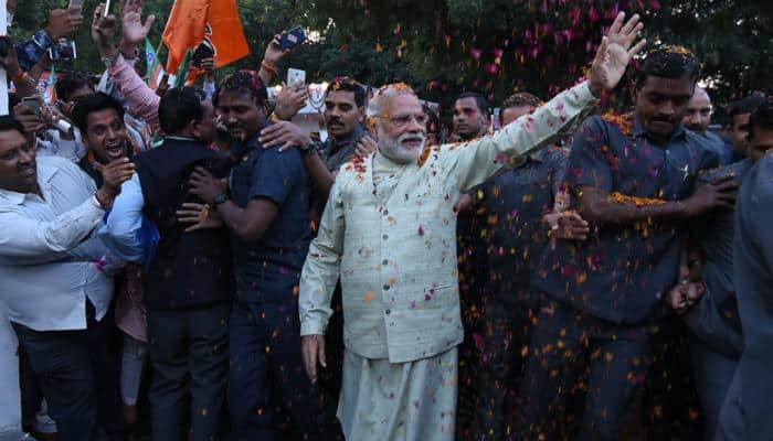 PM Modi greets people on Holi, wishes festival &#039;spread joy and warmth everywhere&#039;