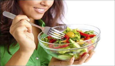 Women can cut psychological stress risk by consuming lots of fruits, veggies!