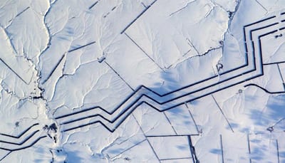 Minimalist snow art in Russia looks spectacular from space station! 