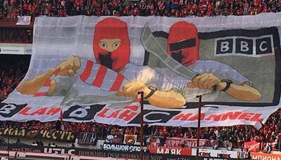 FC Spartak fans mock BBC documentary with 'Blah Blah Channel' banner 