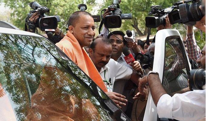 CM Yogi Adityanath to Uttar Pradesh govt officials: Don't chew pan, gutka while on duty