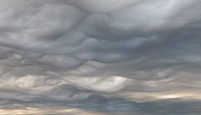 Cloud recognising book gives thumbs-up to &#039;new&#039; wave-like asperitas 