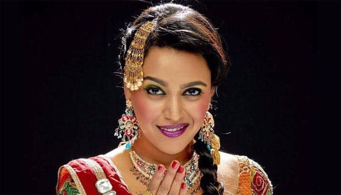 &#039;Anaarkali Of Aarah&#039; movie review: Swara Bhaskar spectacular in simply stunning film!