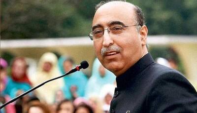 Pakistan mulling options for Abdul Basit's replacement: Sources