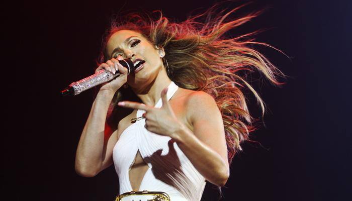 Jennifer Lopez goes on romantic date with Alex Rodriguez