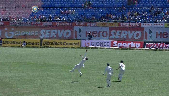 Wriddhiman Saha dismissal: Steve Smith's catch or Pat Cummins' bouncer - What was better ? Watch Video