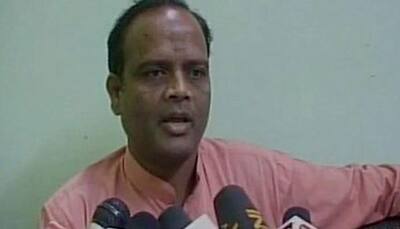 Ex-RSS leader Kundan Chandrawat who announced Rs 1 cr bounty on Kerala CM Pinarayi Vijayan's head arrested