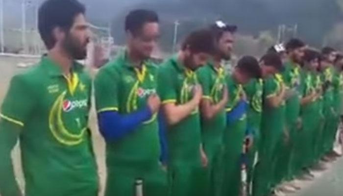 Kashmiri cricket club wears Pakistani jersey, sings 'Pak sarzamin shad bad' Kashmiri cricket club wears Pakistani jersey, sings 'Pak sarzamin shad bad'