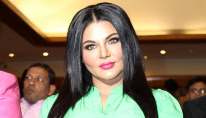 Under threat of arrest, Rakhi Sawant to address media today