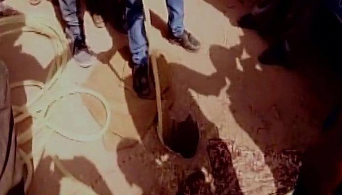 Four-yr-old falls into 500 ft deep borewell in Gujarat's Surendranagar, dies