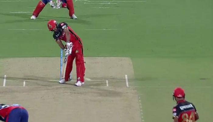IPL 2017: Kedar Jadhav almost kills a spectator, then pulls off MS Dhoni's helicopter shot in one maniac knock — VIDEOS