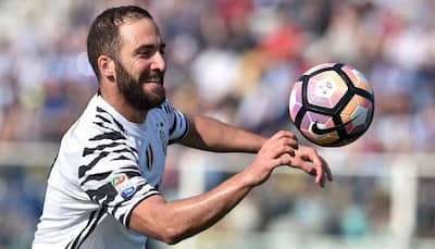 Serie A: Gonzalo Higuain's brace fires Juventus towards scudetto, Napoli close on Roma