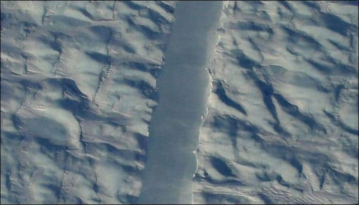 NASA captures first images of enormous crack in Greenland&#039;s Petermann Glacier!