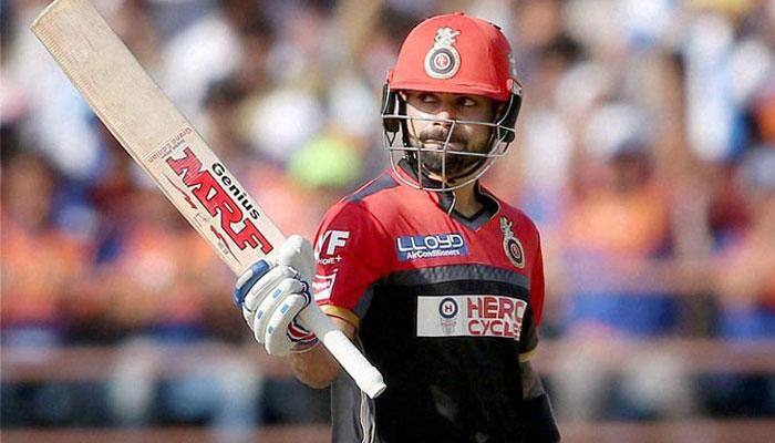 IPL 2017: Marvelous Virat Kohli plays a captain's knock, replete with classic shots — WATCH