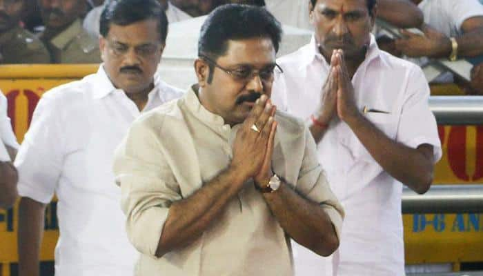 After revolt in AIADMK, Sasikala&#039;s aide Dinakaran &#039;steps aside&#039;