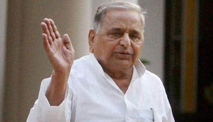 Mulayam Singh Yadav&#039;s Etawah residence has own AC plant, elevators; inspection reveals Rs 4 lakh of unpaid electricity bills