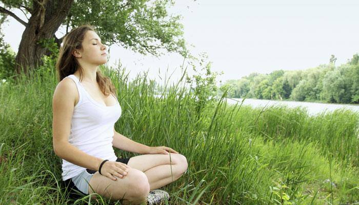 Mindfulness meditation helps college freshmen stress less and smile more, says study
