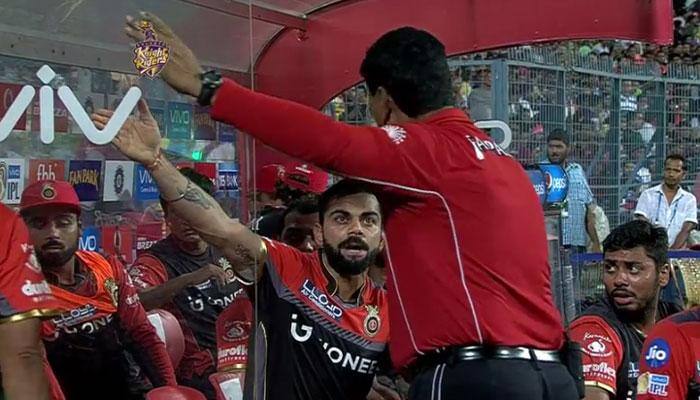 IPL 2017, KKR vs RCB: Fuming Virat Kohli gives an earful to match official after getting out for golden duck — WATCH