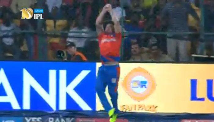 WATCH: Brendon McCullum&#039;s magnificent catch at boundary during IPL 2017 RCB vs GL match