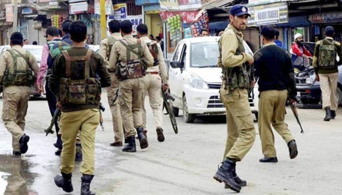 Terrorists kill 4 cops, 2 bank officials while looting cash van in Kashmir