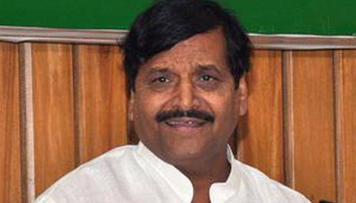 Will form new front if Akhilesh doesn't hand over party reins to Mulayam: Shivpal Yadav