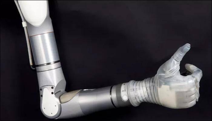 Robots will carry out surgeries at Safdarjung hospital soon