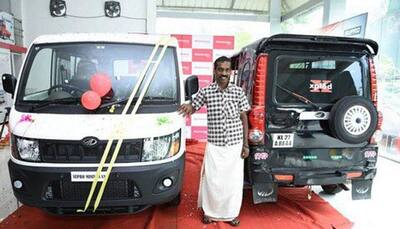 Anand Mahindra gifts a brand new four-wheeler to this Kerala auto rickshaw driver – Know why