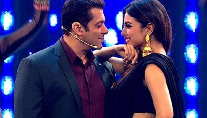 Salman Khan to launch &#039;Naagin&#039; Mouni Roy soon?