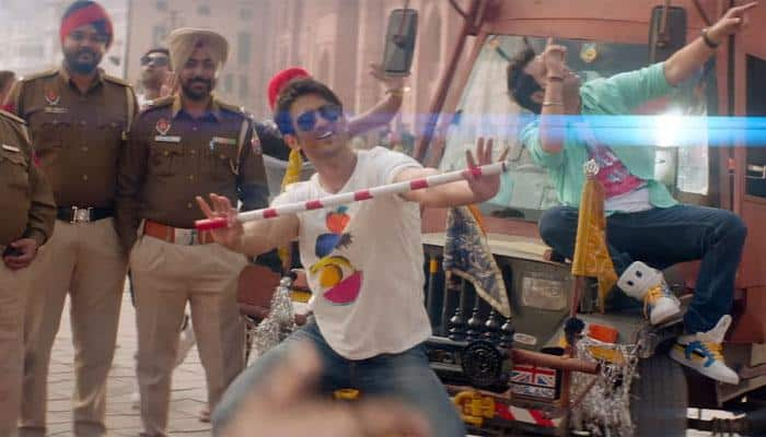 Diljit Dosanjh&#039;s &#039;Sadda Move&#039; from Sushant Singh Rajput starrer &#039;Raabta&#039; will make you put on your dancing shoes!