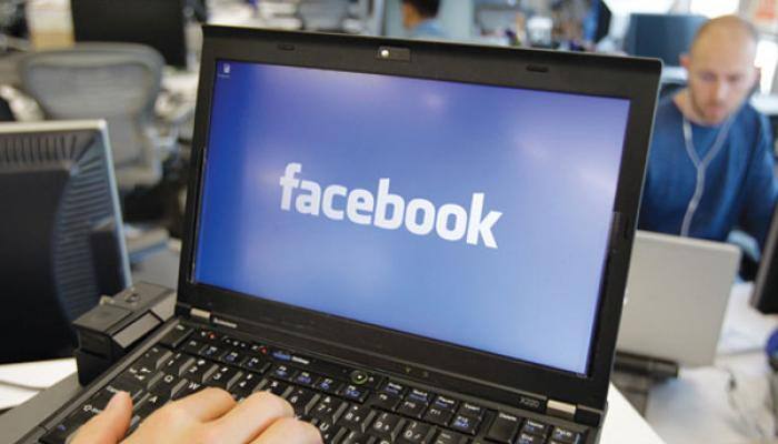 Facebook is back after global crash