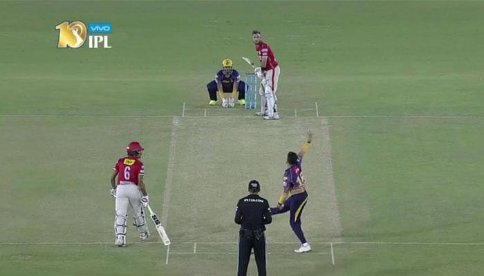 WATCH: Glenn Maxwell's third consecutive six attempt thwarted by Chris Woakes stunner